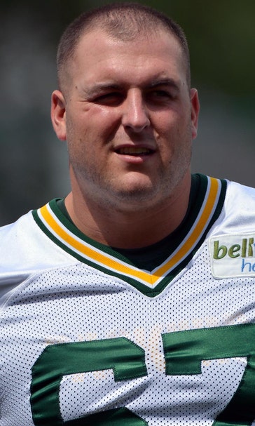 Packers' Barclay injures knee as training camp injuries pile up